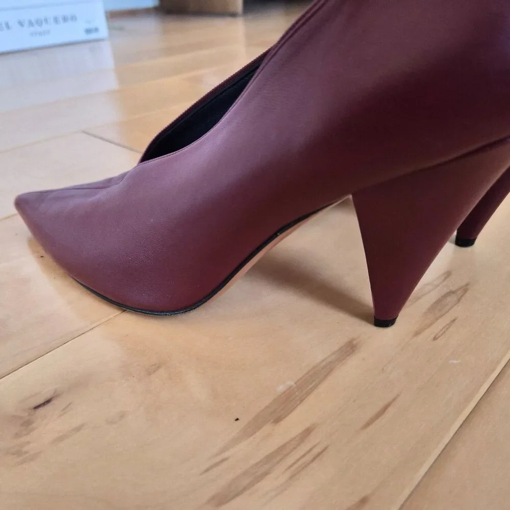Celine Burgundy Pumps Sz 40 - Picture 5 of 10